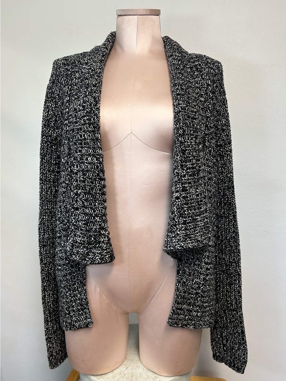 Knitted by Bass Tweed Open Front Black & White Sweater Cardigan Womens S